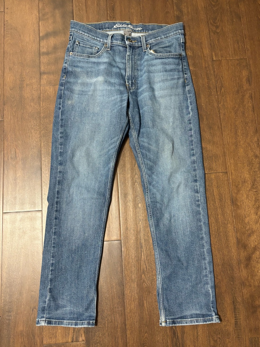 Eddie Bauer Men’s Straight Blue Jeans 32x30 Comfortable Stretch Denim Gorpcore